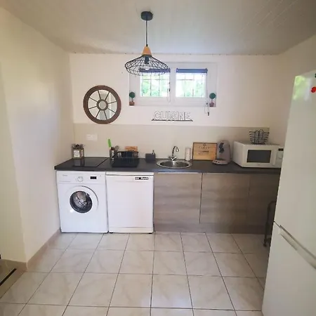 Avec Grande Piscine Et Sa Terrasse Privative Bernis