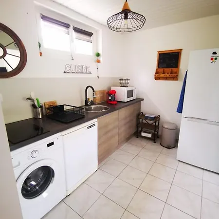Avec Grande Piscine Et Sa Terrasse Privative Bernis
